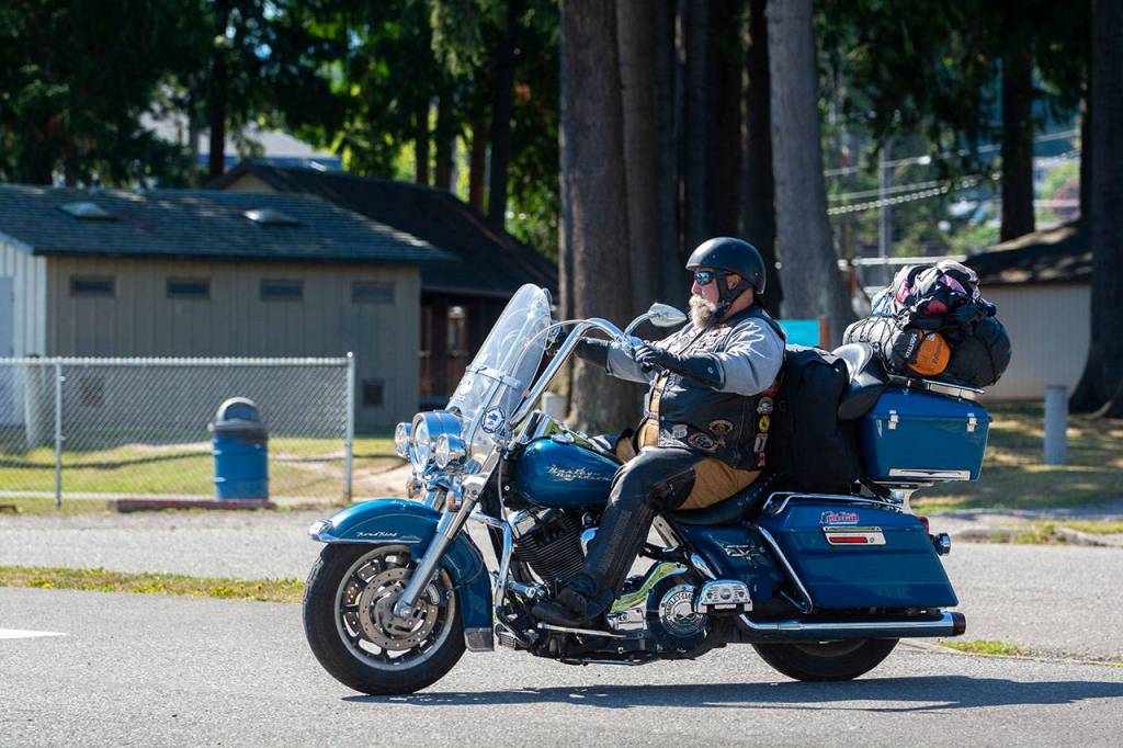 Bob Glaves, a terminally ill Vietnam War veteran, is on a ride to Washington, D.C., to fulfill his bucket list wish to see the Vietnam Veterans Memorial. (Jesse Major/Peninsula Daily News)
