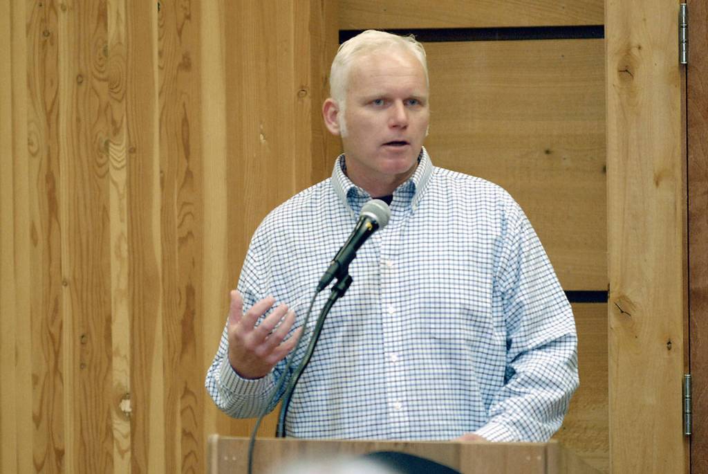State Sen. Kevin Van De Wege makes his presentation at Tuesdays leadership conference in Port Angeles. (Keith Thorpe/Peninsula Daily News)