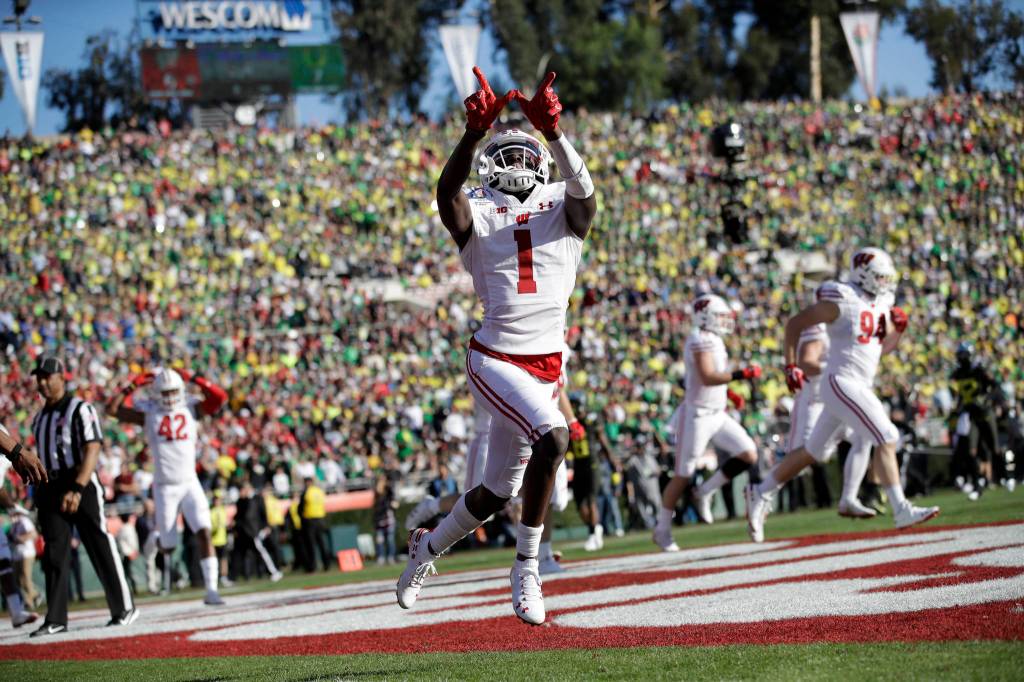 Wisconsin wide receiver Aron Cruickshank celebrates after scoring against Oregon during first half of the Rose Bowl NCAA college football game Wednesday, Jan. 1, 2020, in Pasadena, Calif. (AP Photo/Marcio Jose Sanchez)