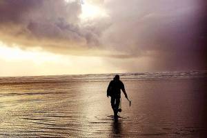 OUTDOORS: Razor clam season heats up with January digs