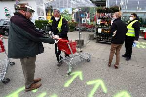 Some US manufacturers reopening amid fierce political heat