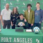 Port Angeles senior Stuart Methner heads to new home