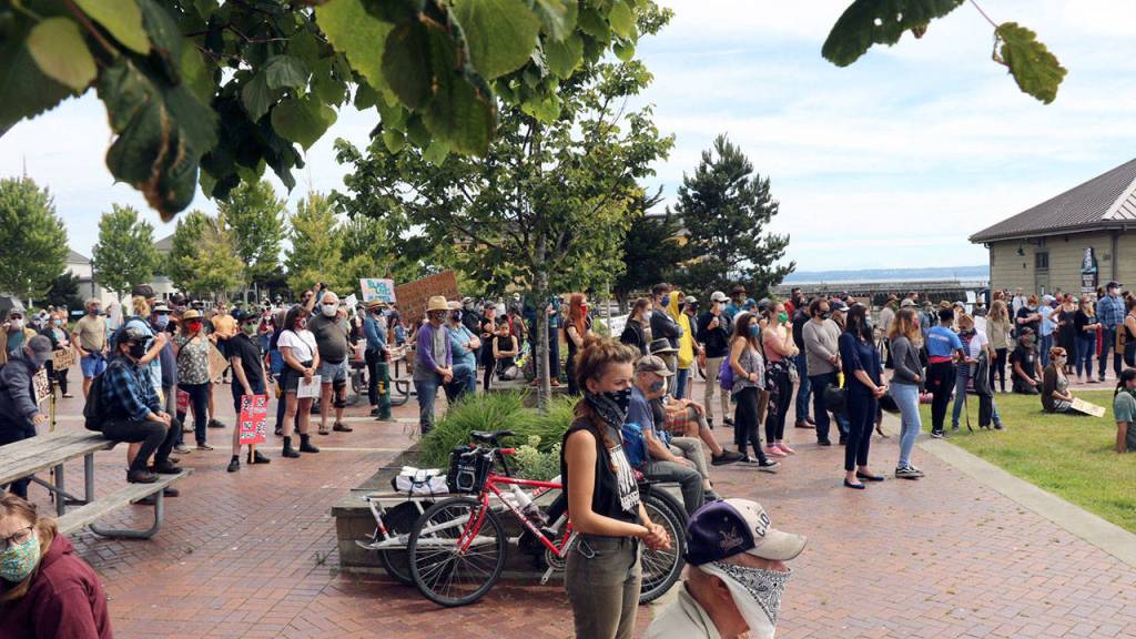 (Ken Park/Peninsula Daily News)