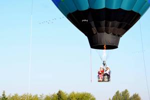 High heels from hot air balloons