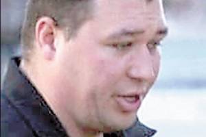 There have been a number of break-ins and burglaries recently in the Forks area.  The Forks police Dept and the Clallam County Sheriffs office would have the details.  I know there were occurrences in Valley View and Terra Eden areas around Forks last night and also and burglary at the Smokehouse Restaurant which has been hit twice.  There was also a recent report of trespassers on Trout Avenue north of Forks a few days ago.  Lonnie. image 31=I took this photo this morning outside the Smokehouse restaurant in Forks where Clallam County Sherriff Sergeant Brian King (left) and City of Forks police officer Mike Gentry examine the grounds for clues to the break in.  Note the liquor bottle.  Liquor was stolen but I don't know if this bottle was part of the robbery or not.  Only the police could tell you. Lonnie.