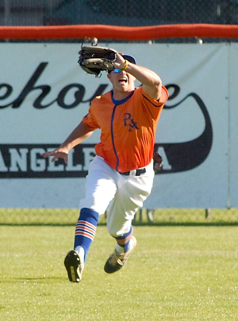 Lefties right fielder Luke Saunders advances for a catch against Highline on Tuesday night at Port Angeles Civic Field. (Keith Thorpe/Peninsula Daily News)
Lefties right fielder Luke Saunders advances for a catch against Highline on Tuesday night at Port Angeles Civic Field. (Keith Thorpe/Peninsula Daily News)