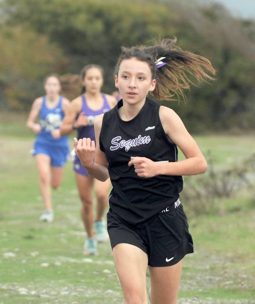 Sequim sophomore Kaitlyn Bloomenrader finished fifth for Sequim in an Olympic League cross-country meet held at Voice of America at Dungeness Recreation Area on Wednesday. (Michael Dashiell/Olympic Peninsula News Group)