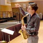 Tom Guenther is the musical director and lead alto saxophone of the Stardust Big Band.