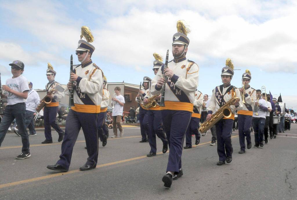 A combined Sequim Middle School and Sequim High School marching band takes part in Saturdays Sequim Irrigation Festival Grand Parade. (Keith Thorpe/Peninsula Daily News)