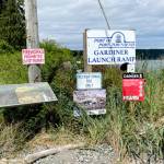 The Port of Port Townsend has installed a no fireworks sign by the entrance to the Gardiner boat launch ramp to discourage illegal fireworks use that has been an ongoing problem, residents say, along with illegal camping and overnight parking in the lot across the road. (Paula Hunt/Peninsula Daily News)