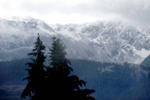 A fresh dusting of snow blankets the peaks at Klahhane Ridge south of Port Angeles on Saturday as the first significant snow of the season arrives at Olympic National Park. Unseasonably warm temperatures and dry conditions have kept the ridge bare wall beyond the traditional appearance of the initial snows of autumn. (Keith Thorpe/Peninsula Daily News)