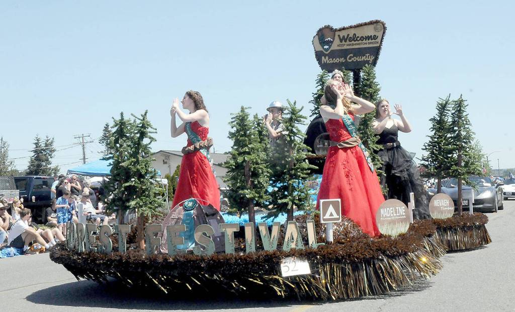 The Mason County Forest Festival float received the Irrigation Festivals Governors Award. (Keith Thorpe/Peninsula Daily News)