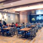 Diners order food at the Rivers Edge Bar & Lounge on Thursday at the expanded Elwha River Casino. (KEITH THORPE/PENINSULA DAILY NEWS)