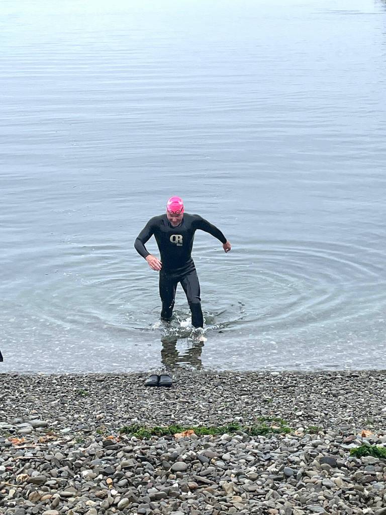 Orcas visit inaugural race in their name | Peninsula Daily News