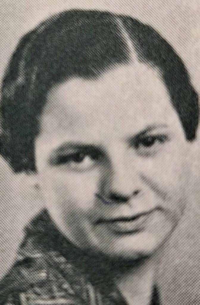 Gwyneth Mae Lewis circe 1936. Gwyneth graduated from PAHS in 1936. This is her senior picture.