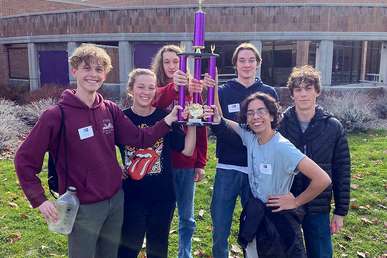 Port Townsend Knowledge Bowl team wins consecutive state championships ...