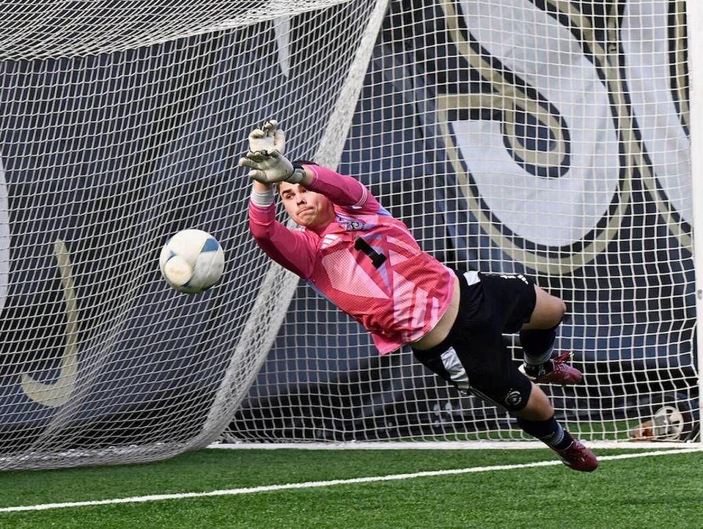 Laurin Lettow makes a diving save against Shoreline to preserve the Pirates 1-1 tie. (Jay Cline/Peninsula College)
Laurin Lettow makes a diving save against Shoreline to preserve the Pirates 1-1 tie. (Jay Cline/Peninsula College)