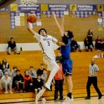 Sequims Solomon Sheppard attacks the rim during a 2023-24 contest against North Mason. (Michael Dashiell/Olympic Peninsula News Group)