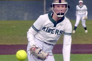 KEITH THORPE/PENINSULA DAILY NEWS
Port Angeles pitcher Heidi Leitz throws in the first inning against Liberty on Friday at Volunteer Field.