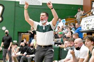 Michael Dashiell/Olympic Peninsula News Group
Kasey Ulin coaches the Port Angeles boys basketball team in a February 2022 state regional round contest with Lynden at Mount Vernon High School. Ulin has resigned after leading the Riders from 2014-25.
