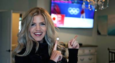 Jennifer Thomas
Jennifer Thomas watches Japanese skaters Masaya Morita and Utana Yoshida skate to her instrumental tune Rise of the Phoenix during the Winter Olympics. Japan won a silver medal with their score in the Ice Dance – Rhythm Dance routine for team figure skating.