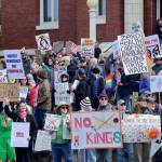 An estimated 600 to 800 people attended the No Kings rally on Saturday in front of the Clallam County Courthouse. People lined up for two blocks up and down Lincoln Street. (Dave Logan/for Peninsula Daily News)