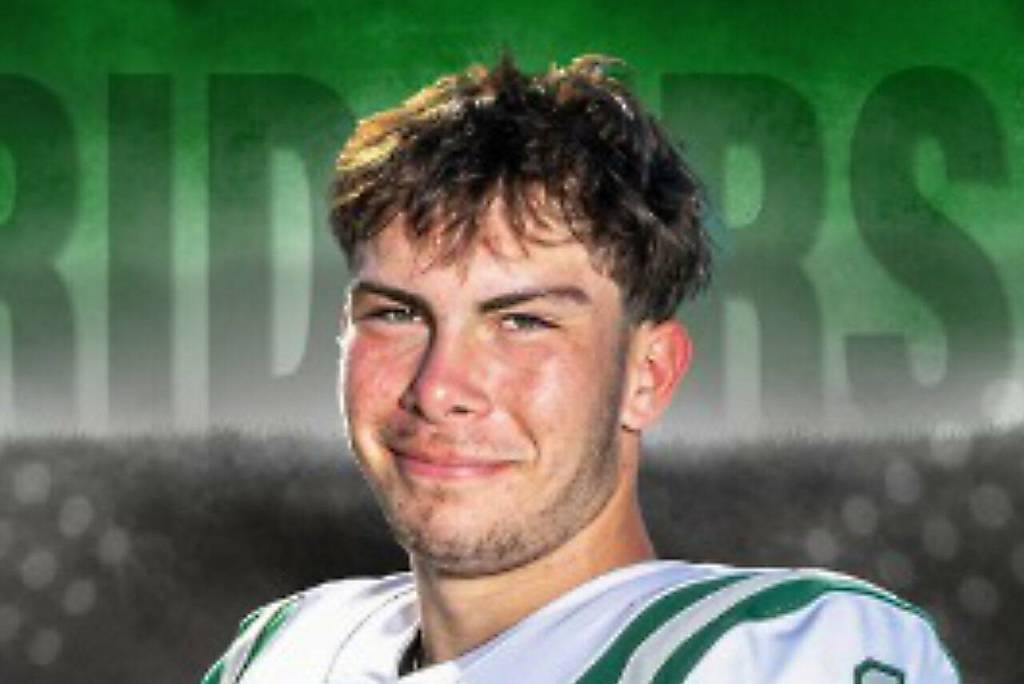 Easton Fisher, Port Angeles baseball