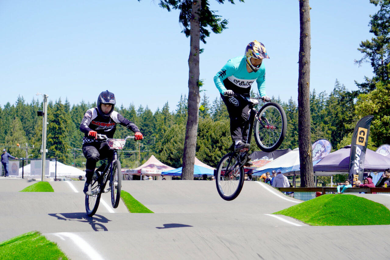 PHOTO: State qualifier at Lincoln Park | Peninsula Daily News