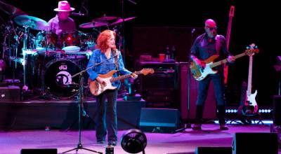 Buoyed by special guest artist singer/songwriter Bonnie Raitt, Centrum set a record in gross receipts for its 2026 gala benefit concert and dinner on June 12 at Fort Worden State Park. With a sold-out performance and a post-concert dinner for 300, the arts nonprofit raised $726,637 before expenses to benefit its program and scholarship funds. The tally, which is 35 percent greater than 2025, includes gross revenue from sponsorships, ticket sales, a guitar auction, dessert auction and its signature Fund-a-Dream paddle raise, led by emcee Matt Lorch. (David Conklin)