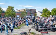peninsuladailynews.com - Free music series to continue next week